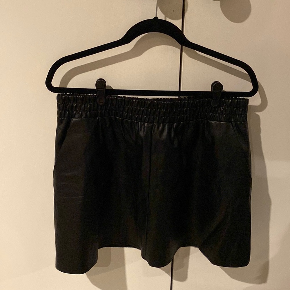 BCBG MAXAZRIA ALINE SKIRT W/ POCKETS